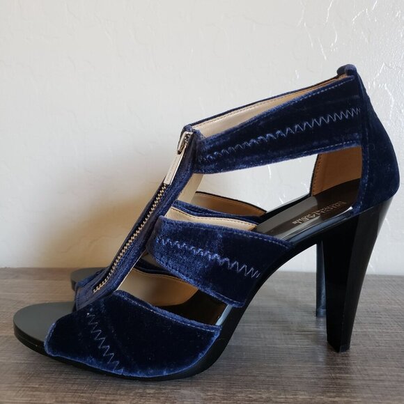 Michael Kors Berkley Velvet T-Strap Heels Admiral Blue Size Women's 10 Zippered - Picture 4 of 12